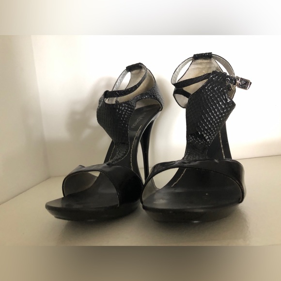 SEXY SNAKESKIN STILETTOS - Picture 2 of 6